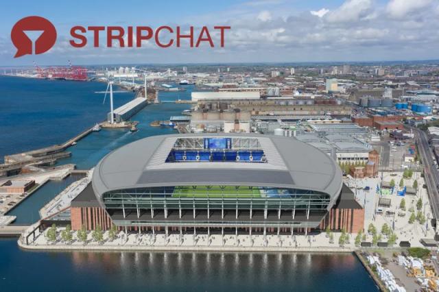 【夜读】又拿曼联说事，英媒曝光C罗不满滕哈赫