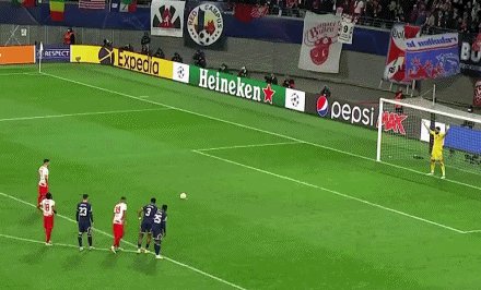 【欧冠】维纳尔杜姆2球 巴黎圣日耳曼遭莱比锡绝平