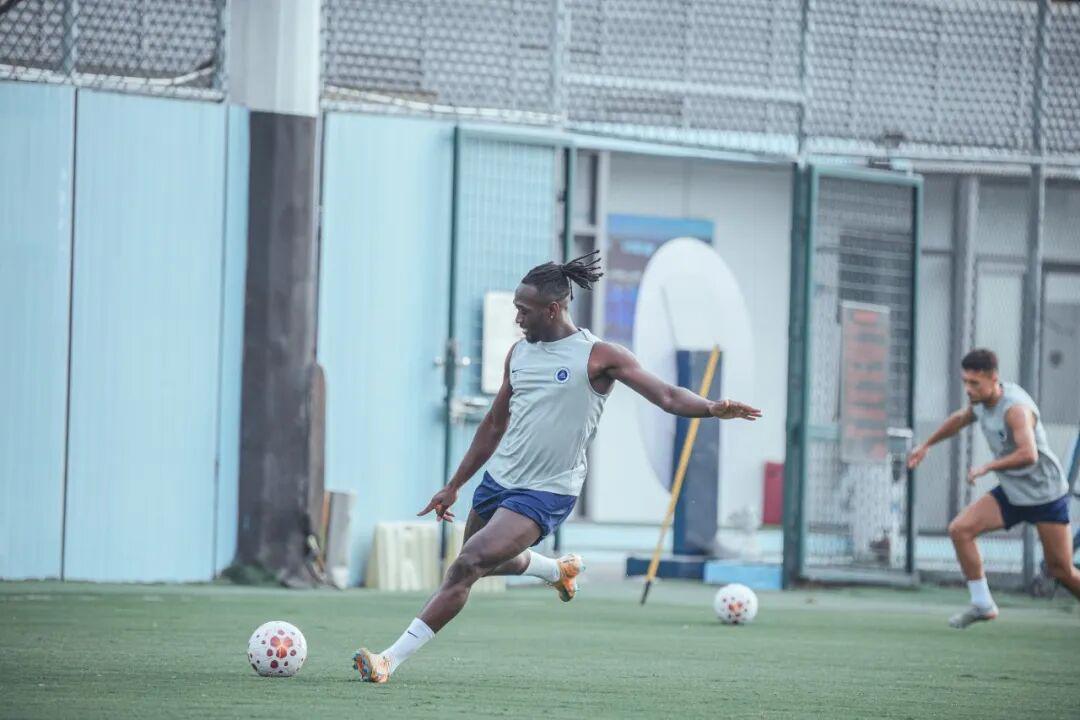 开云APP-本周六新鹏城主场首秀,坐标深圳市体育中心,吉祥物将亮相