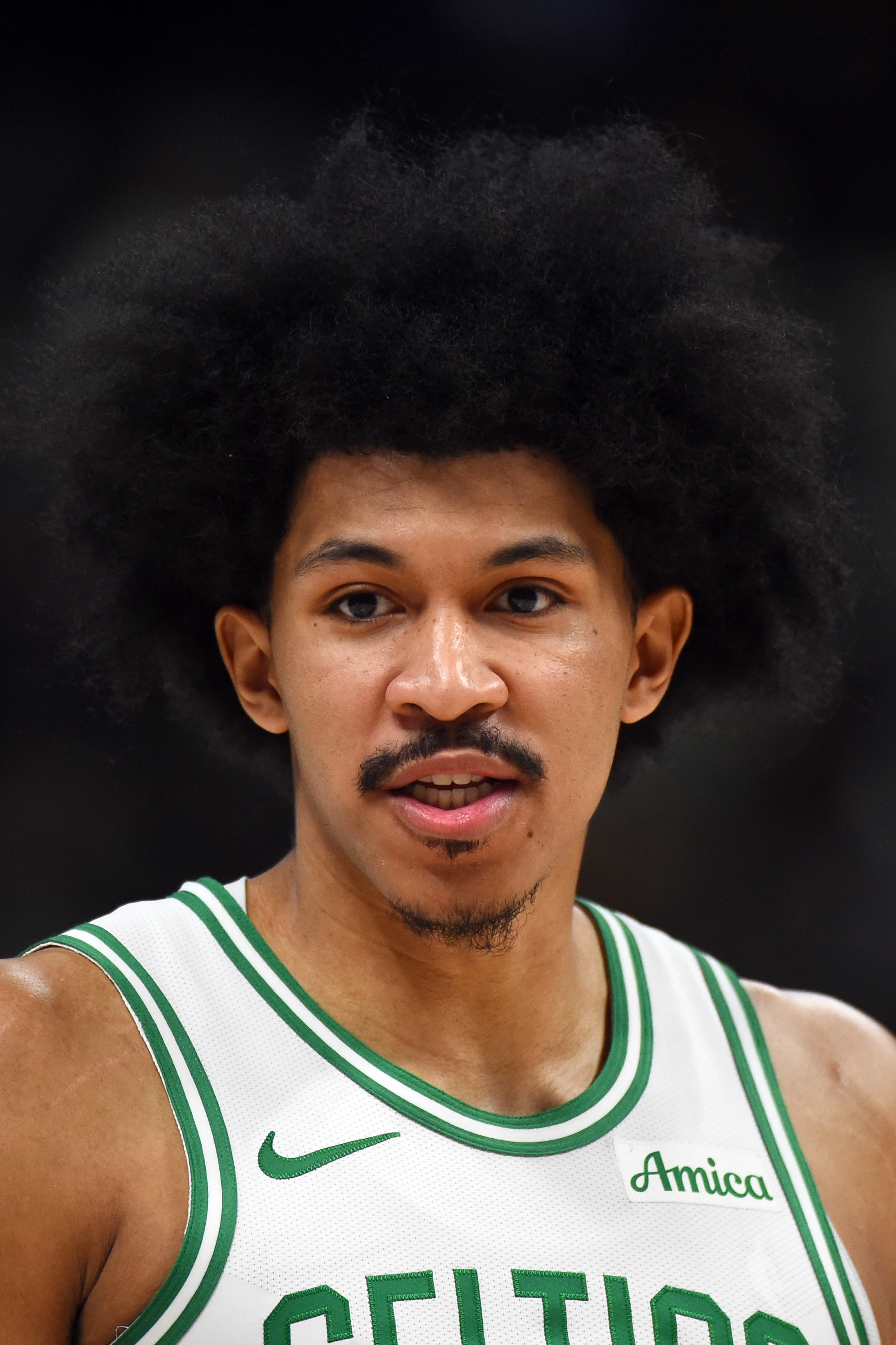 开云体育官网-火力全开！小罗恩·哈珀追身三分命中 27分创个人生涯新高